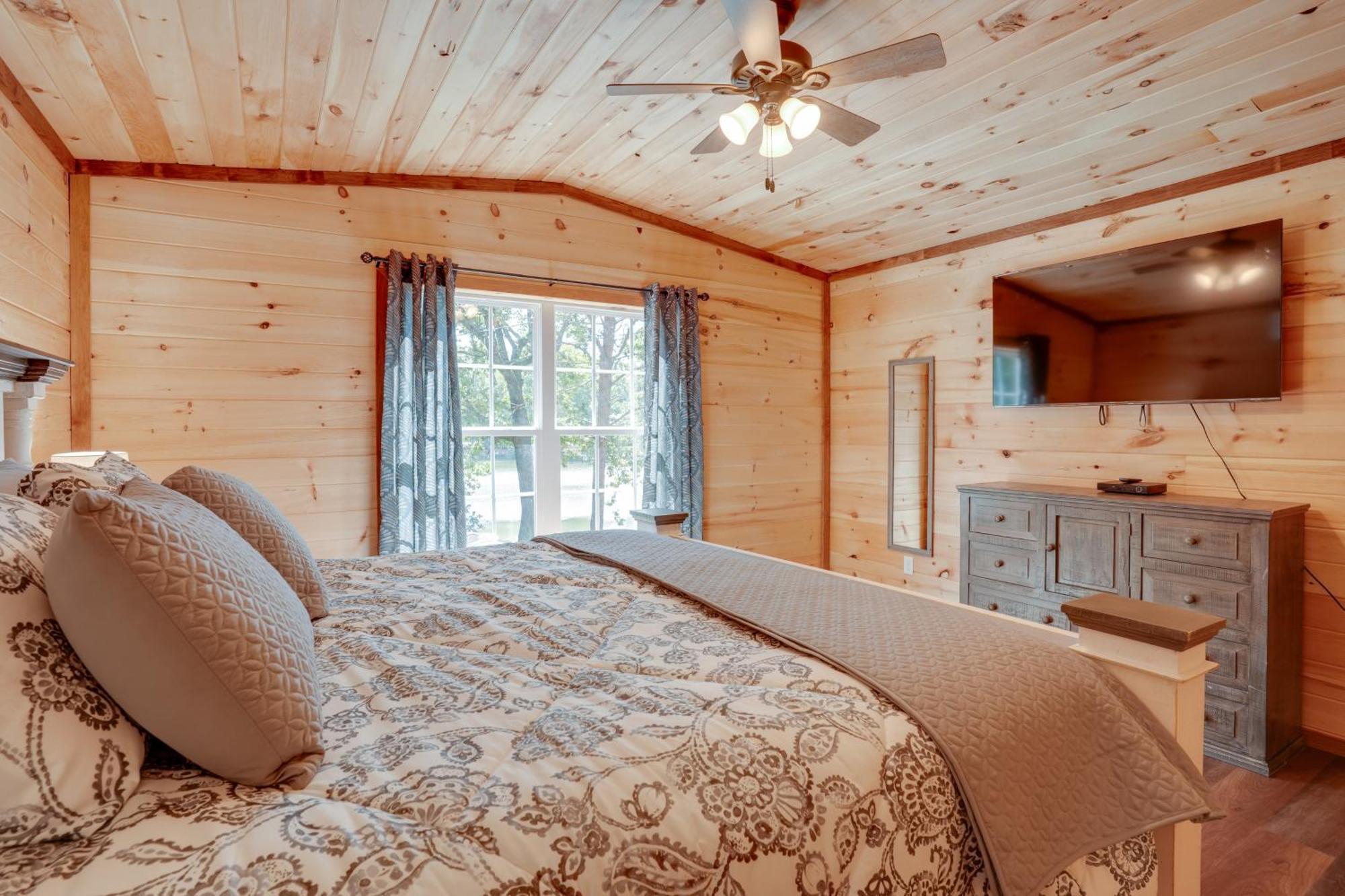 Lakeside Trenton Cabin On 7-Acre Property! Ngoại thất bức ảnh